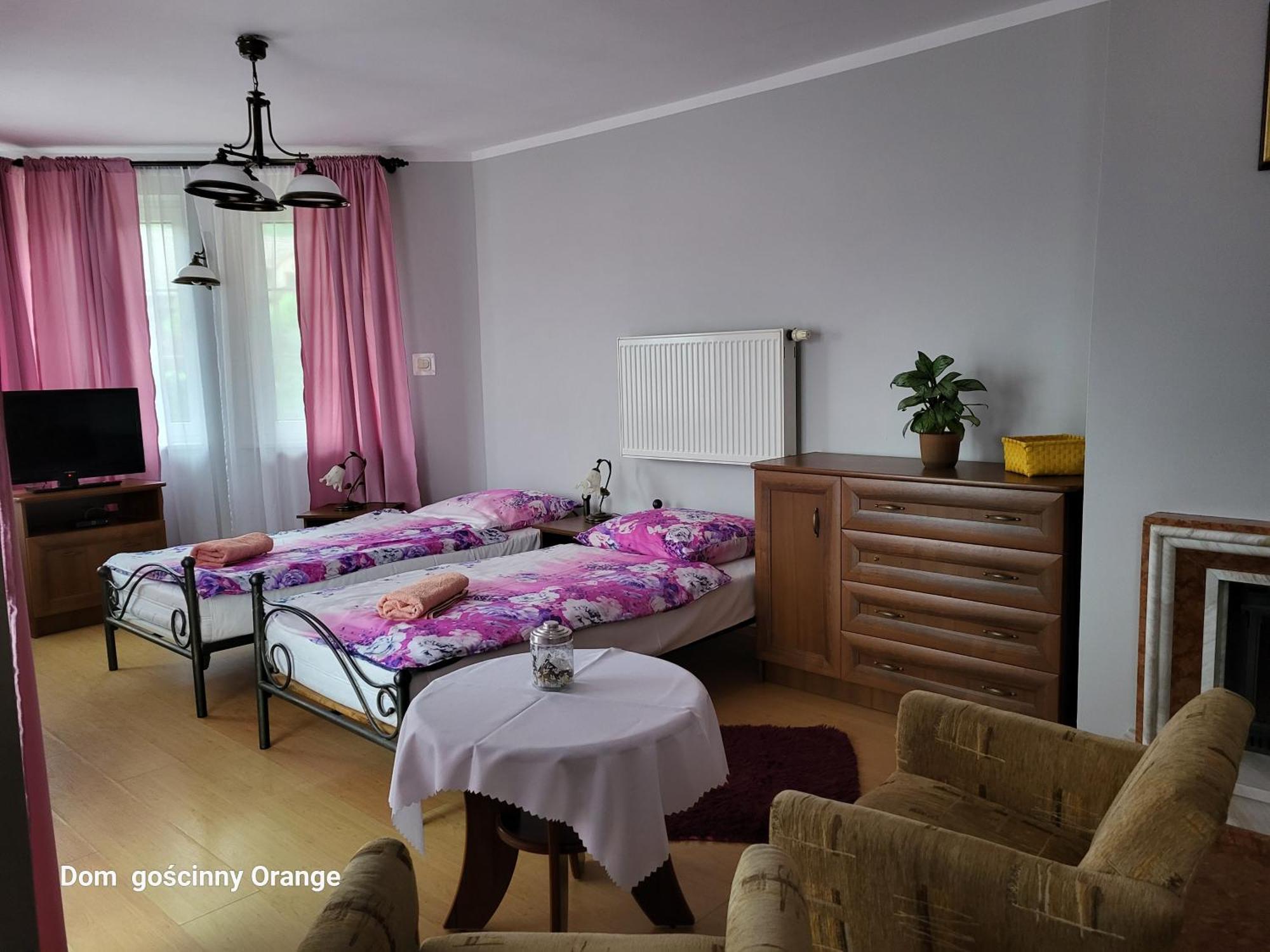 Dom Goscinny Orange Wysowa-Zdrój Chambre photo